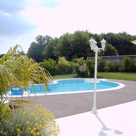 L'Oasis Bed & Breakfast Port-d'Envaux Luaran gambar