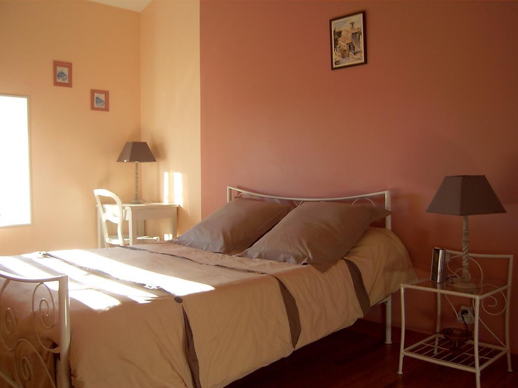 L'Oasis Bed & Breakfast Port-d'Envaux Bilik gambar