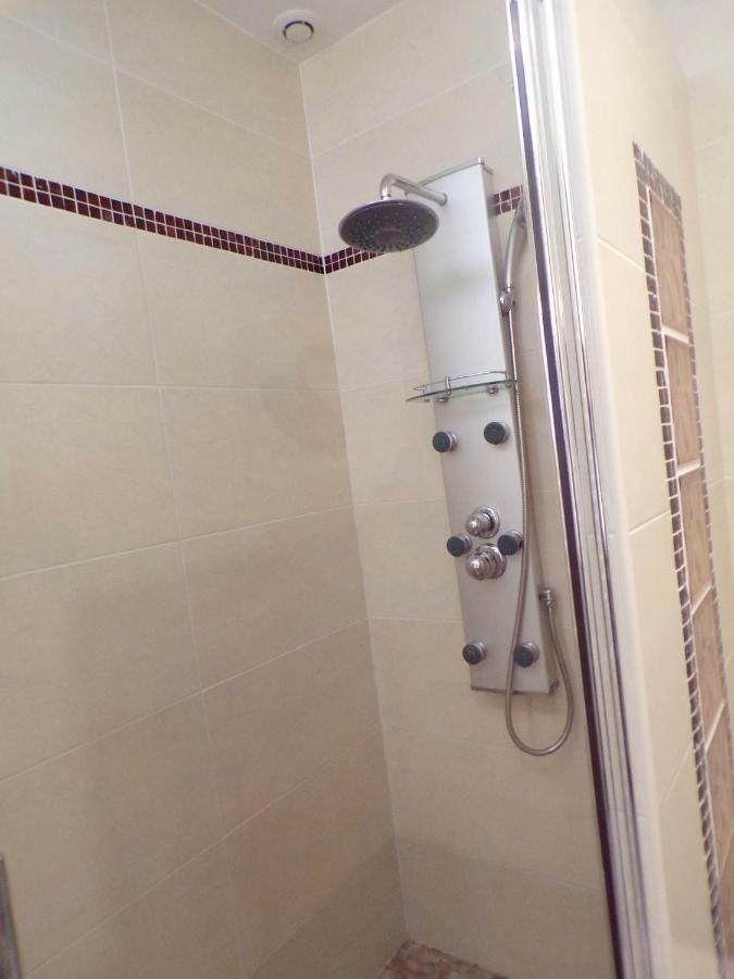 L'Oasis Bed & Breakfast Port-d'Envaux Luaran gambar